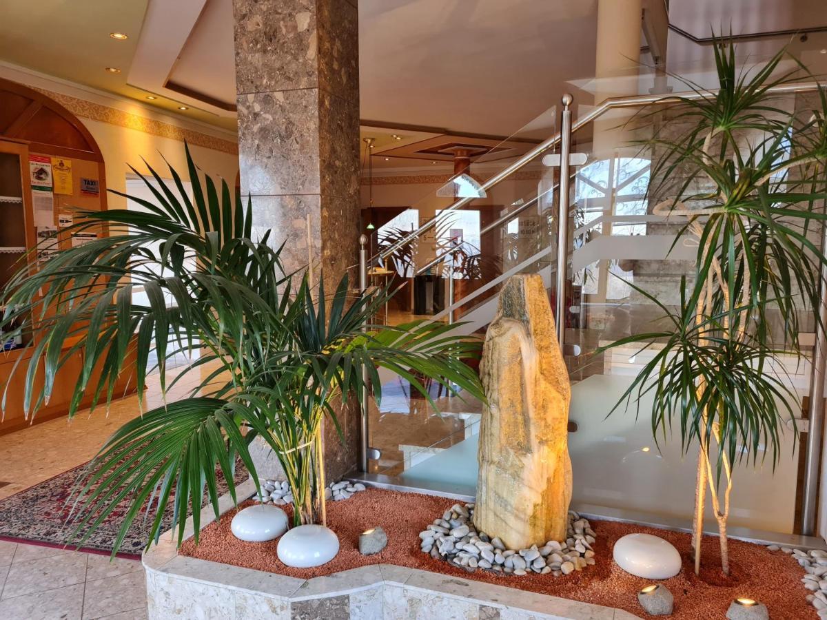 Dreilandhof Hotel Лойперсдорф бай Фюрстенфелд Екстериор снимка