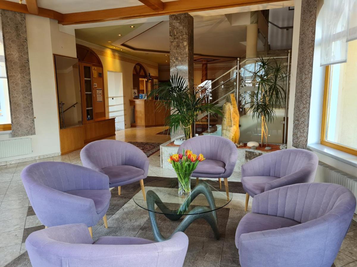 Dreilandhof Hotel Лойперсдорф бай Фюрстенфелд Екстериор снимка