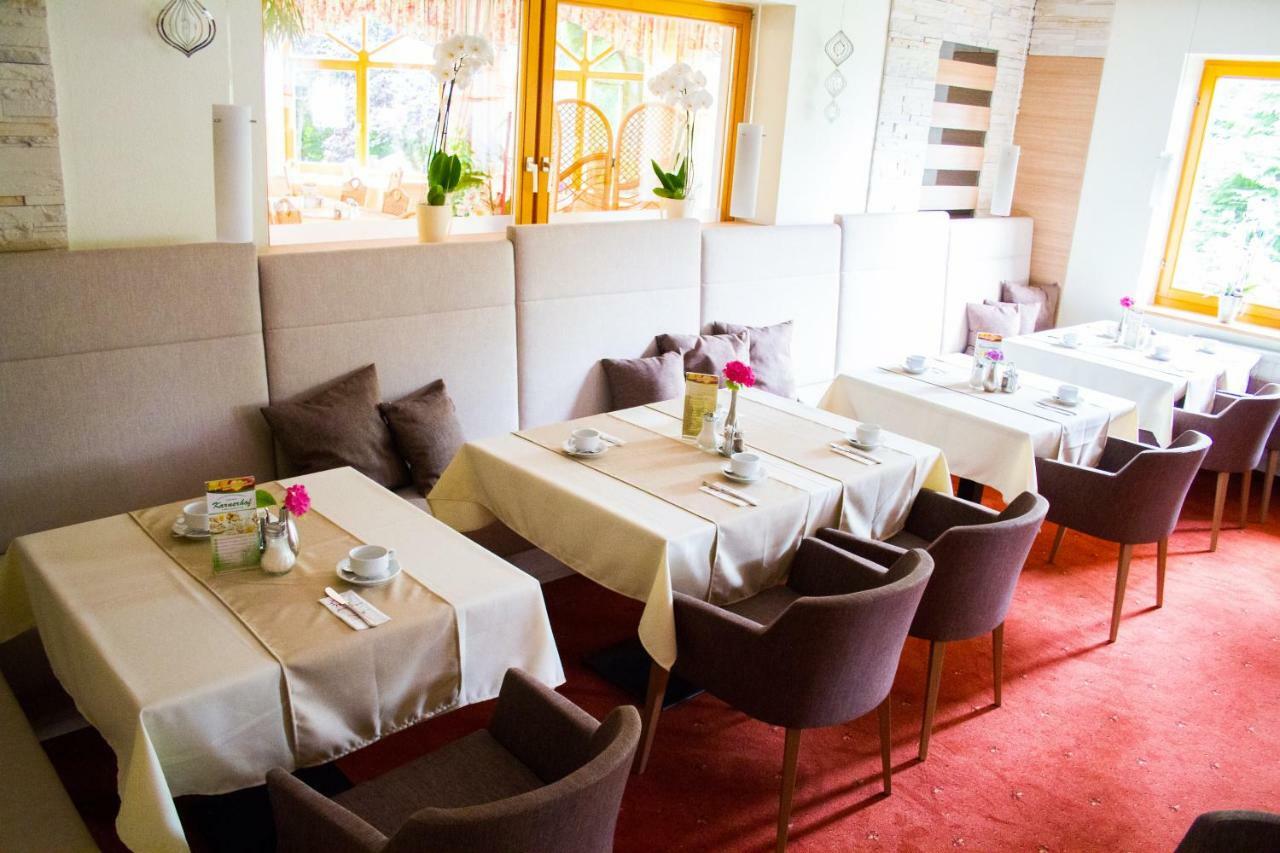 Dreilandhof Hotel Лойперсдорф бай Фюрстенфелд Екстериор снимка