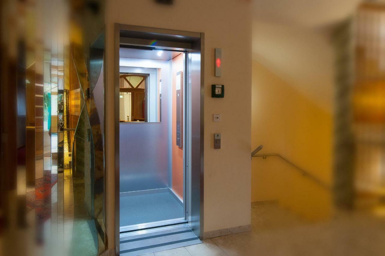 Dreilandhof Hotel Лойперсдорф бай Фюрстенфелд Екстериор снимка